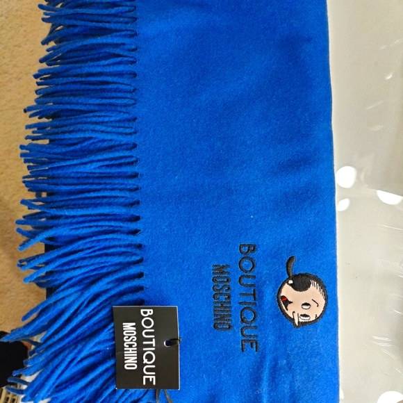 MOSCHINO shawl